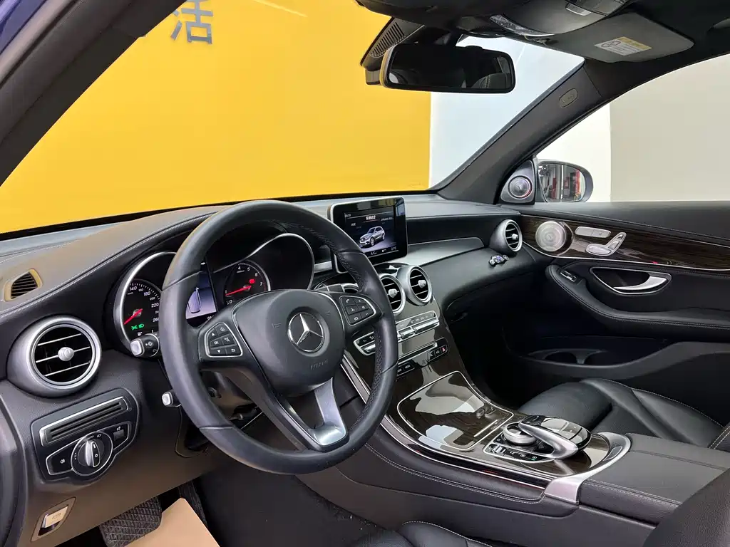 Mercedes-Benz GLC 2019 GLC 260 4MATIC Dynamic купить на сайте DeffCars