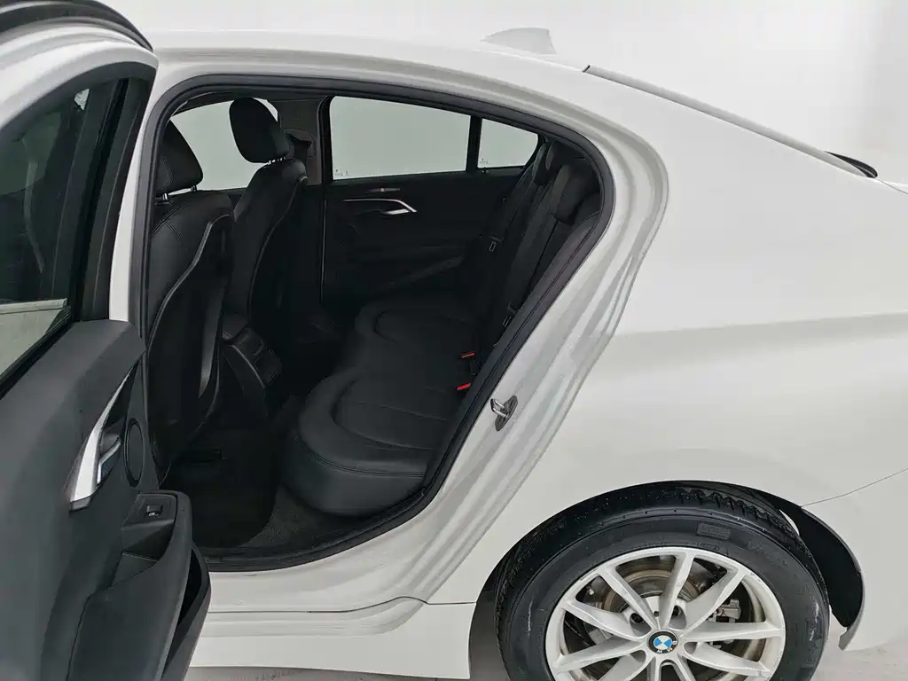 BMW 1 Series 2018 118i Fashion Model купить на сайте DeffCars