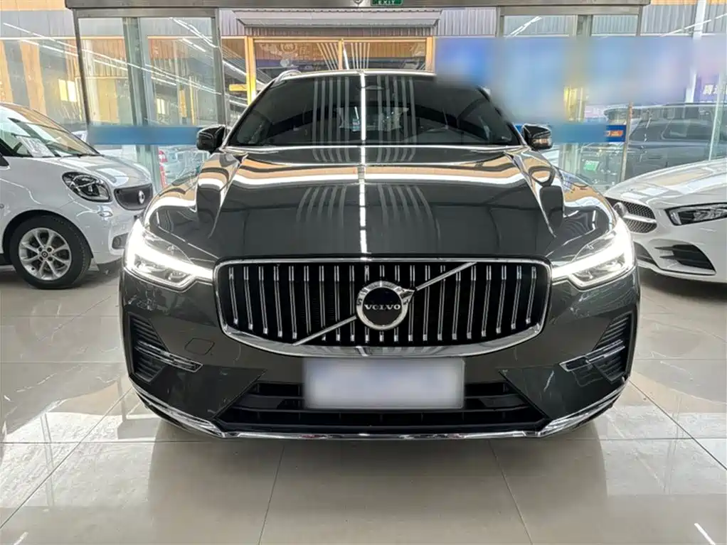 Volvo XC60 2022 B5 four-wheel drive Zhiyuan Deluxe Edition купить на сайте DeffCars