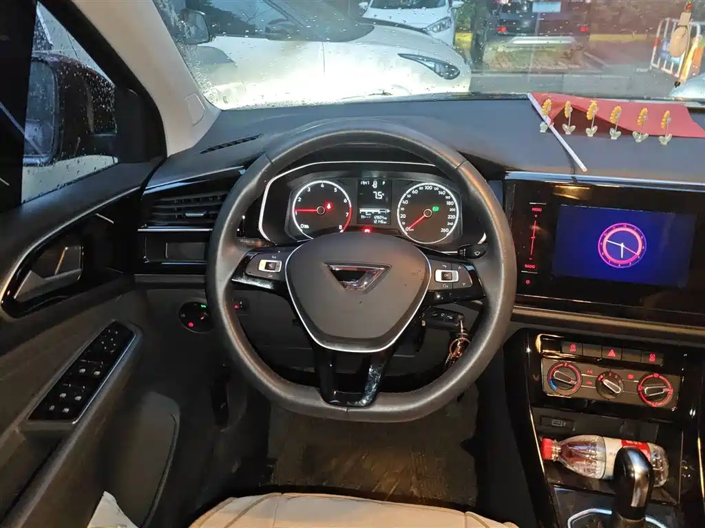 Jetta VS5 2021 280TSI automatic aggressive model купить на сайте DeffCars