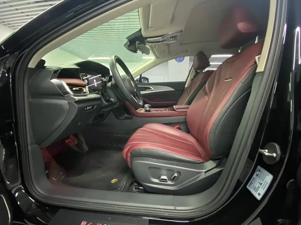 Hongqi H5 2024 1.5T DCT Zhilian Qiyun Edition купить на сайте DeffCars