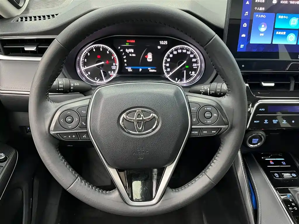 Vesa 2022 2.0L CVT two-wheel drive premium version купить на сайте DeffCars