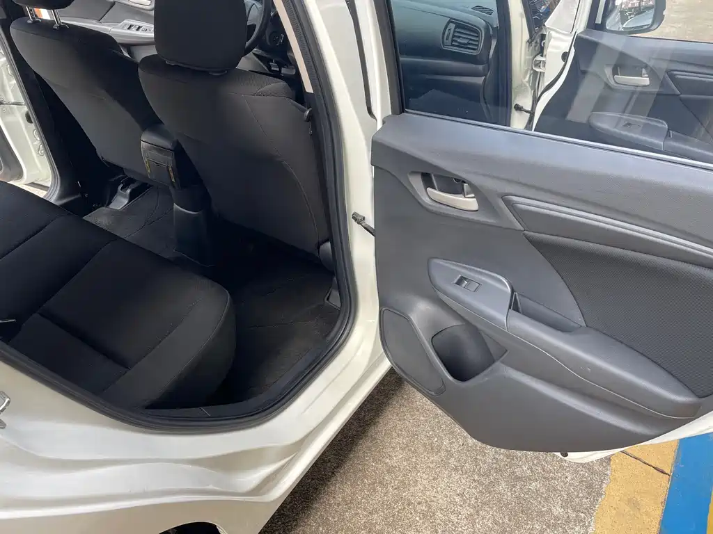 Fit 2018 1.5L CVT Comfort Edition купить на сайте DeffCars