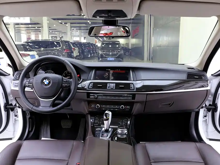 BMW 5 Series 2017 525Li Luxury Design Package купить на сайте DeffCars