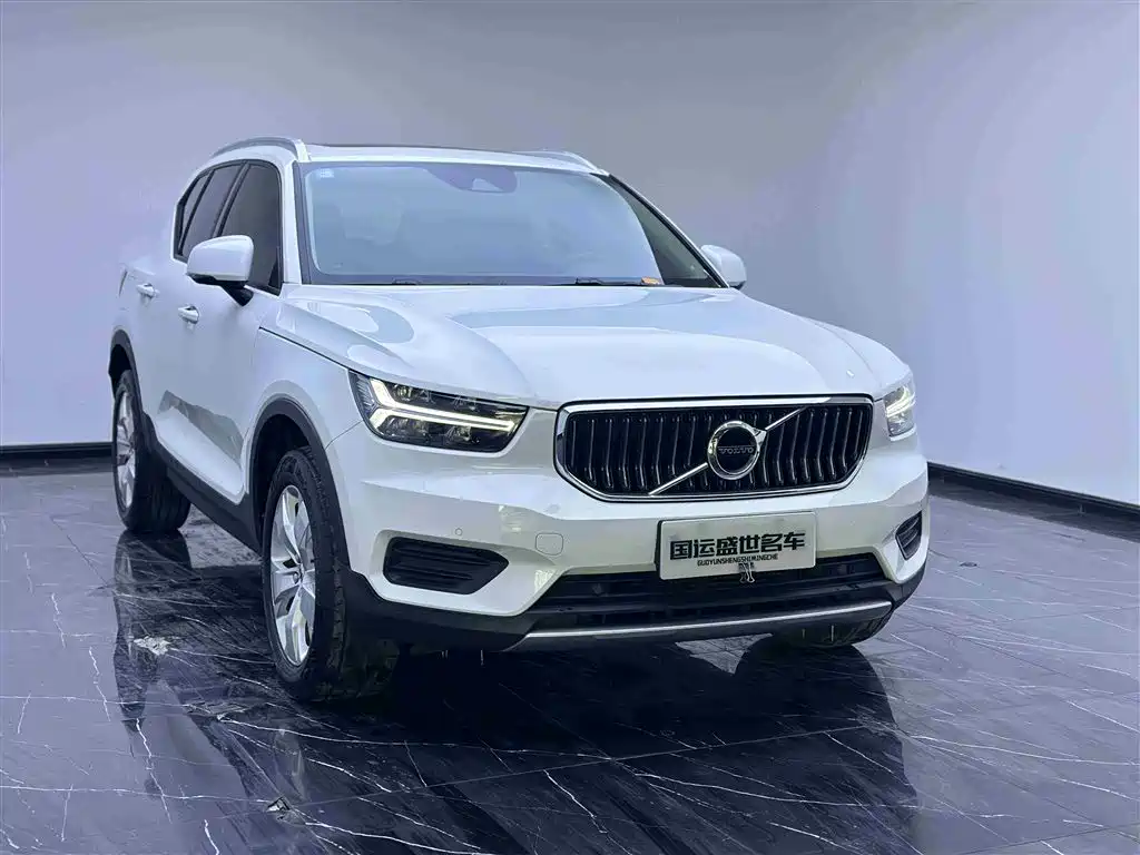 Volvo XC40 2022 T4 four-wheel drive smart travel fashion version купить на сайте DeffCars