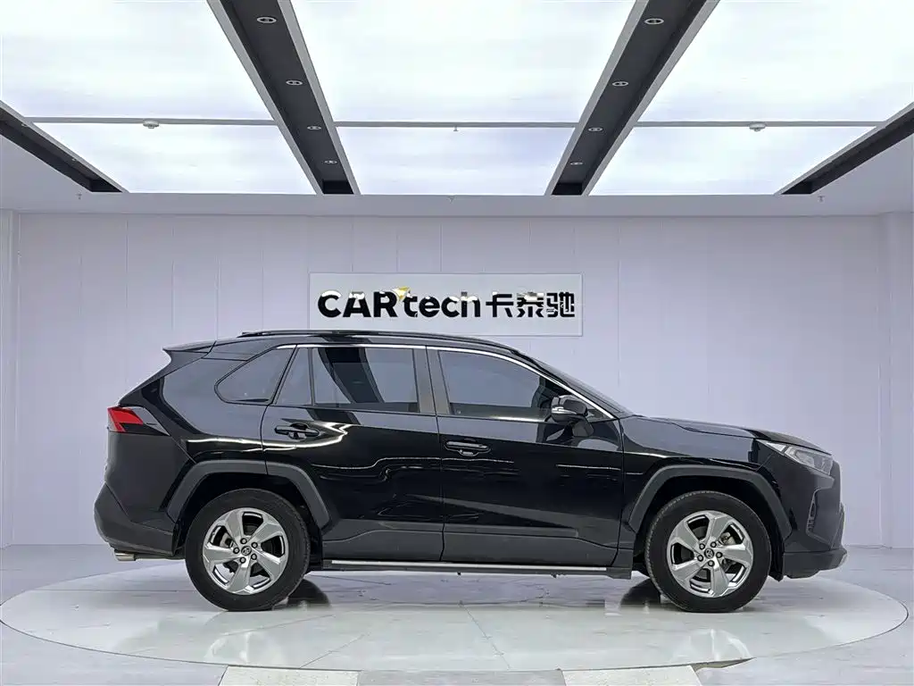 RAV4 Rongfang 2022 2.0L CVT two-wheel drive fashion version купить на сайте DeffCars