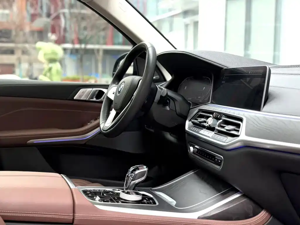 BMW X7 2022 xDrive40i Leading Luxury Package купить на сайте DeffCars