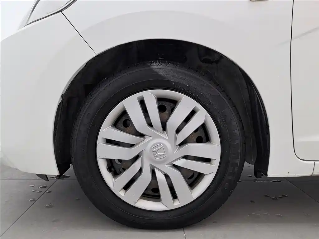 Fit 2016 1.5L LXS CVT Comfort Sunroof Edition купить на сайте DeffCars