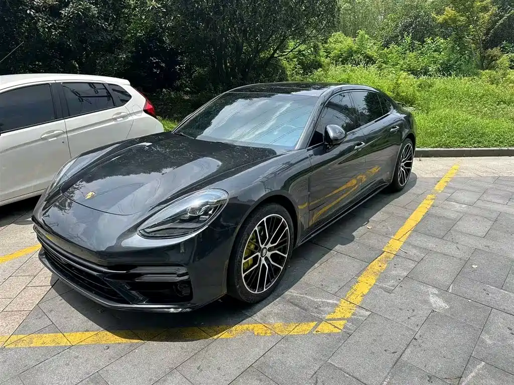 Panamera 2023 Panamera 2.9T Platinum Edition купить на сайте DeffCars