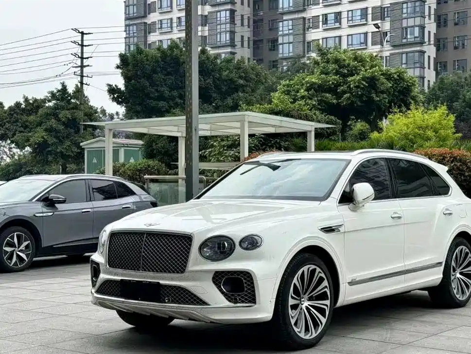 Bentayga plug-in hybrid 2021 3.0T PHEV купить на сайте DeffCars