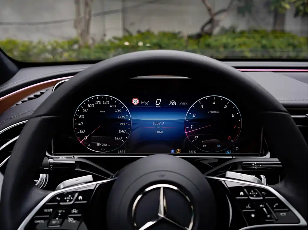 Mercedes-Benz E-Class 2024 E 300 L Premium Model купить на сайте DeffCars