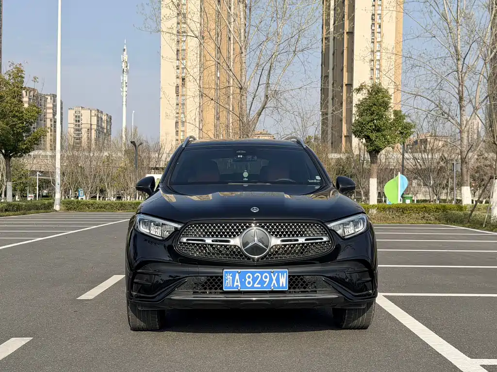 Mercedes-Benz GLC 2024 facelift GLC 300 L 4MATIC dynamic 7-seater купить на сайте DeffCars