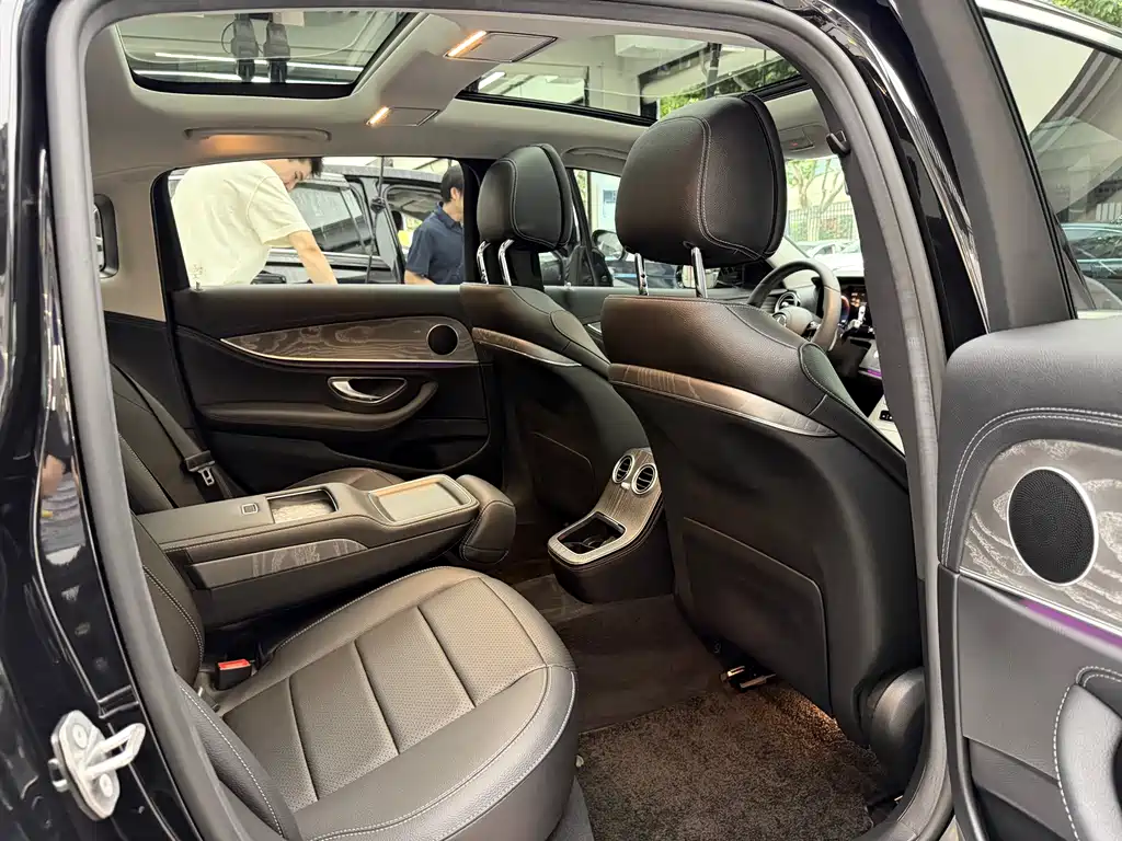 Mercedes-Benz E-Class 2022 E 300 L Sporty and Fashionable купить на сайте DeffCars