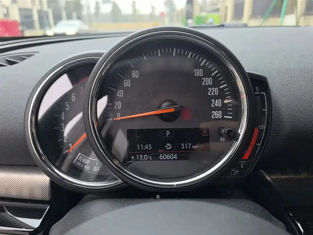 MINI CLUBMAN 2019 1.5T COOPER Connoisseur купить на сайте DeffCars
