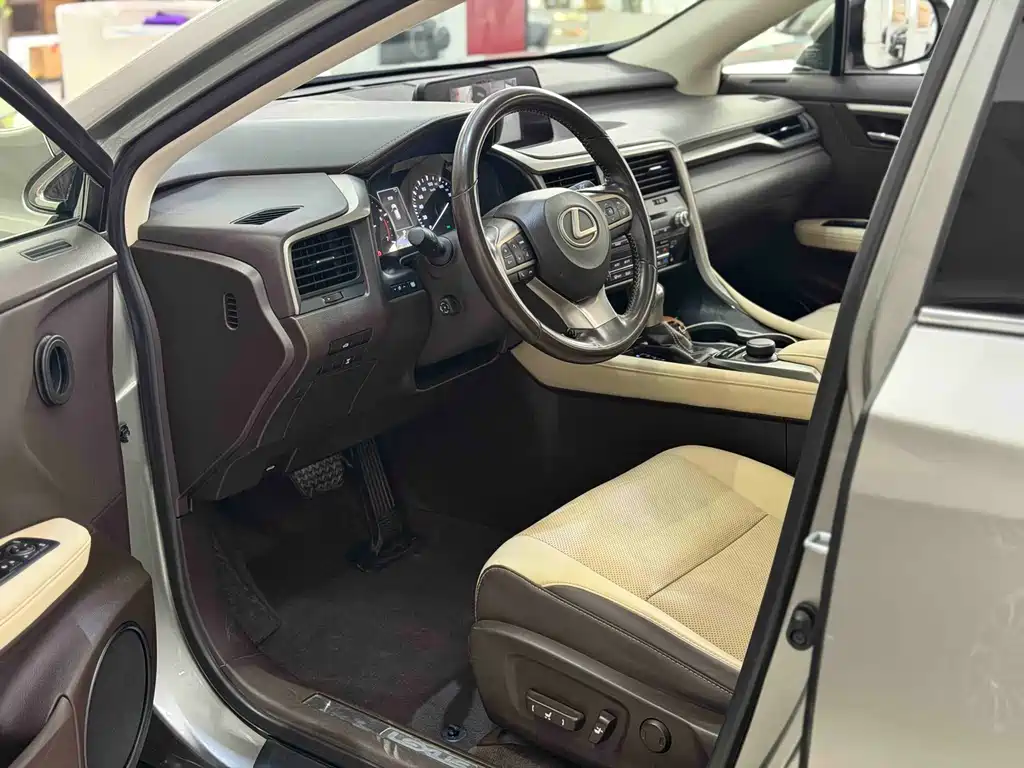 Lexus RX 2016 300 four-wheel drive elegant version National V купить на сайте DeffCars