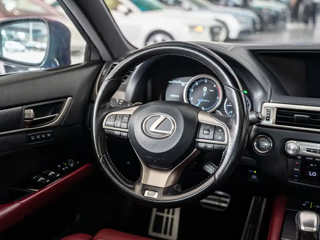Lexus GS 2017 300 F SPORT купить на сайте DeffCars
