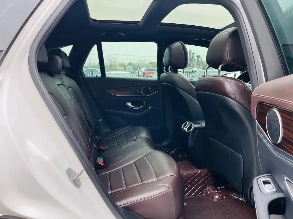 Mercedes-Benz GLC 2018 GLC 260 4MATIC luxury model купить на сайте DeffCars