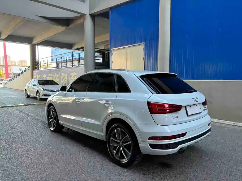 Audi Q3 2018 30 TFSI Fashionable Collection Edition купить на сайте DeffCars