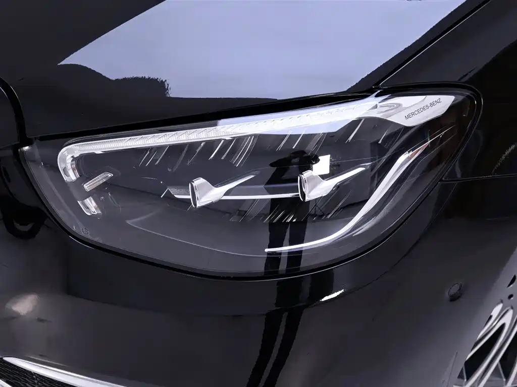 Mercedes-Benz E-Class 2023 E 300 L Luxury Model купить на сайте DeffCars