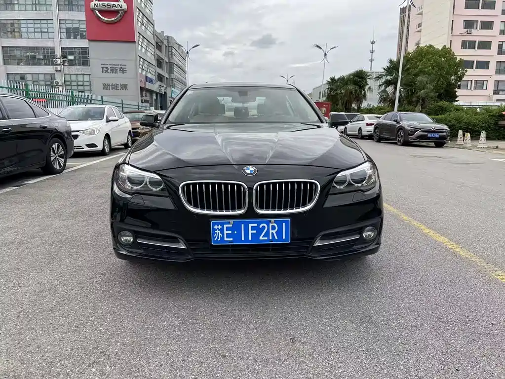 BMW 5 Series 2013 530Li Leading Model купить на сайте DeffCars