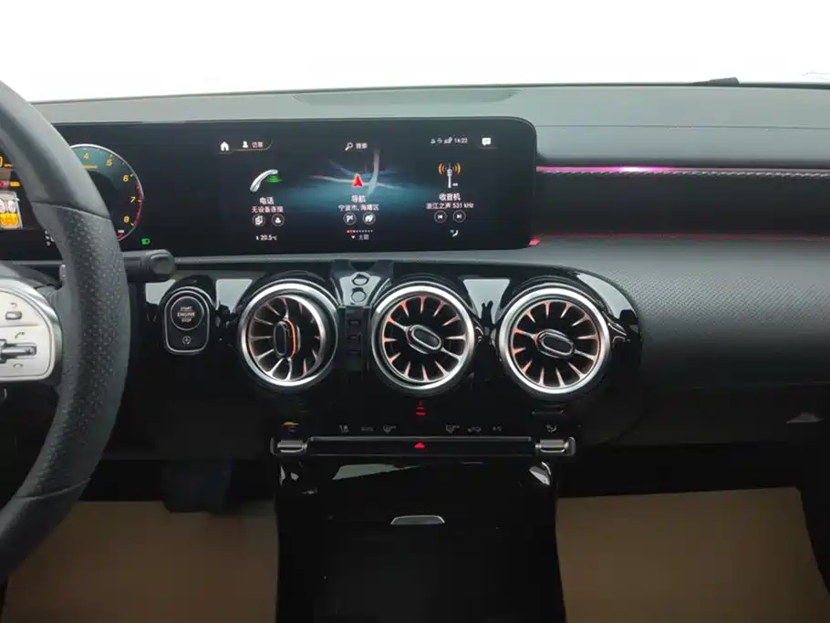 Mercedes-Benz A-Class 2022 Facelift A 200 L Sports Sedan Fashionable купить на сайте DeffCars