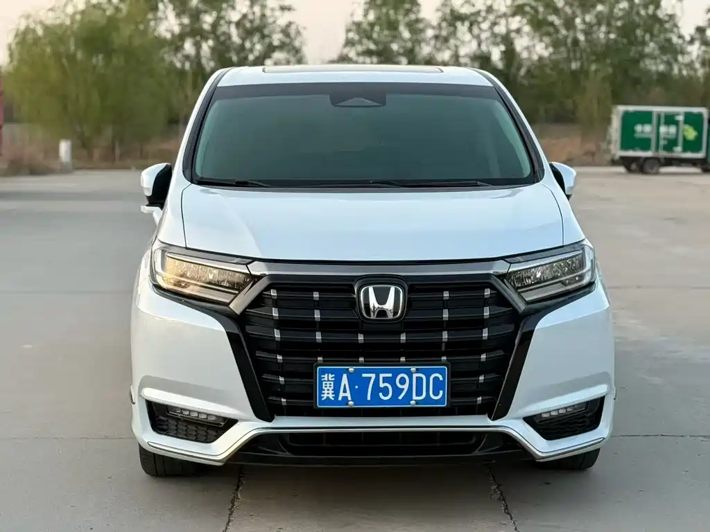 Alison 2024 2.0L e:HEV Deluxe Edition купить на сайте DeffCars