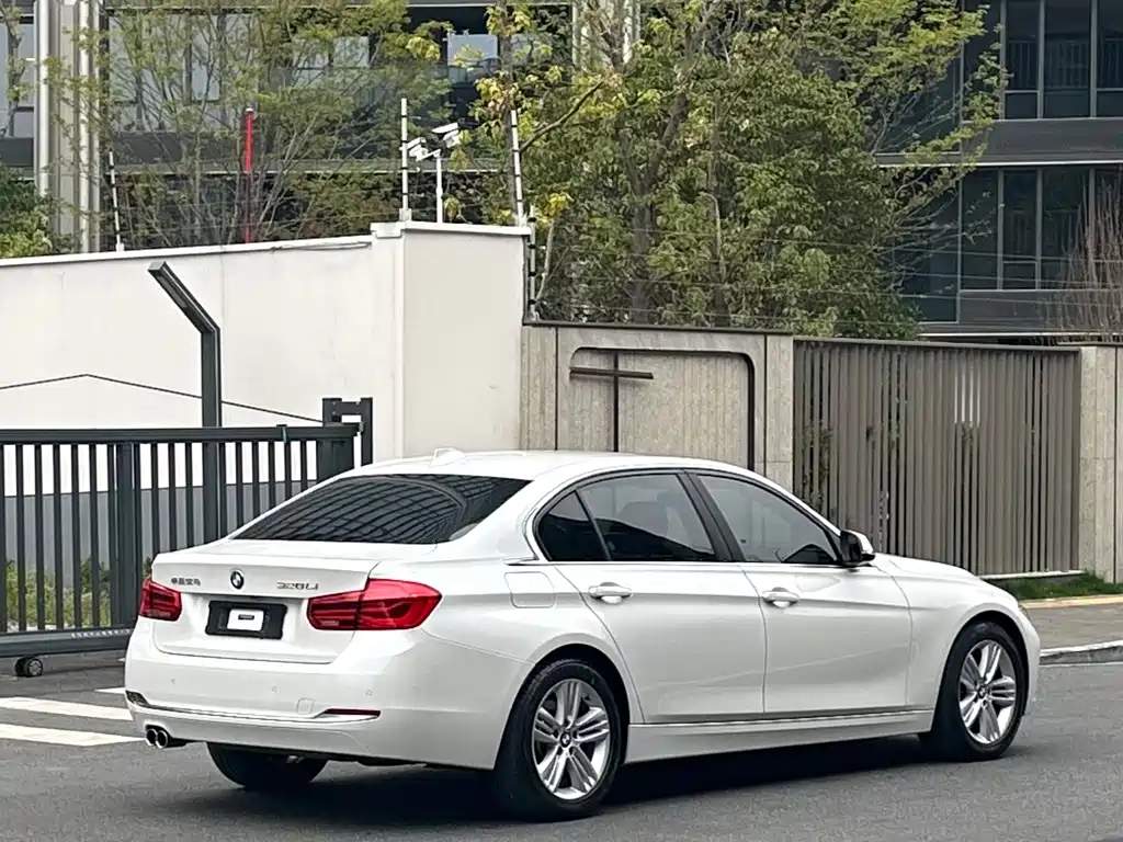 BMW 3 Series 2017 320Li Fashion Model купить на сайте DeffCars