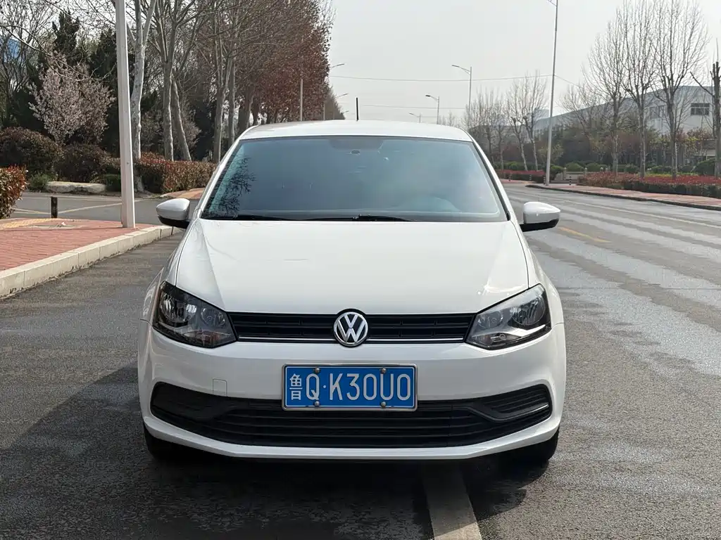 Polo 2016 1.4L manual fashion model купить на сайте DeffCars