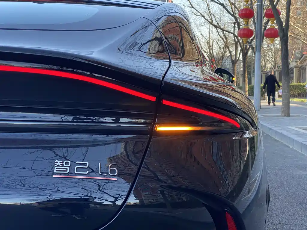 Zhiji L6 2025 Ultra купить на сайте DeffCars