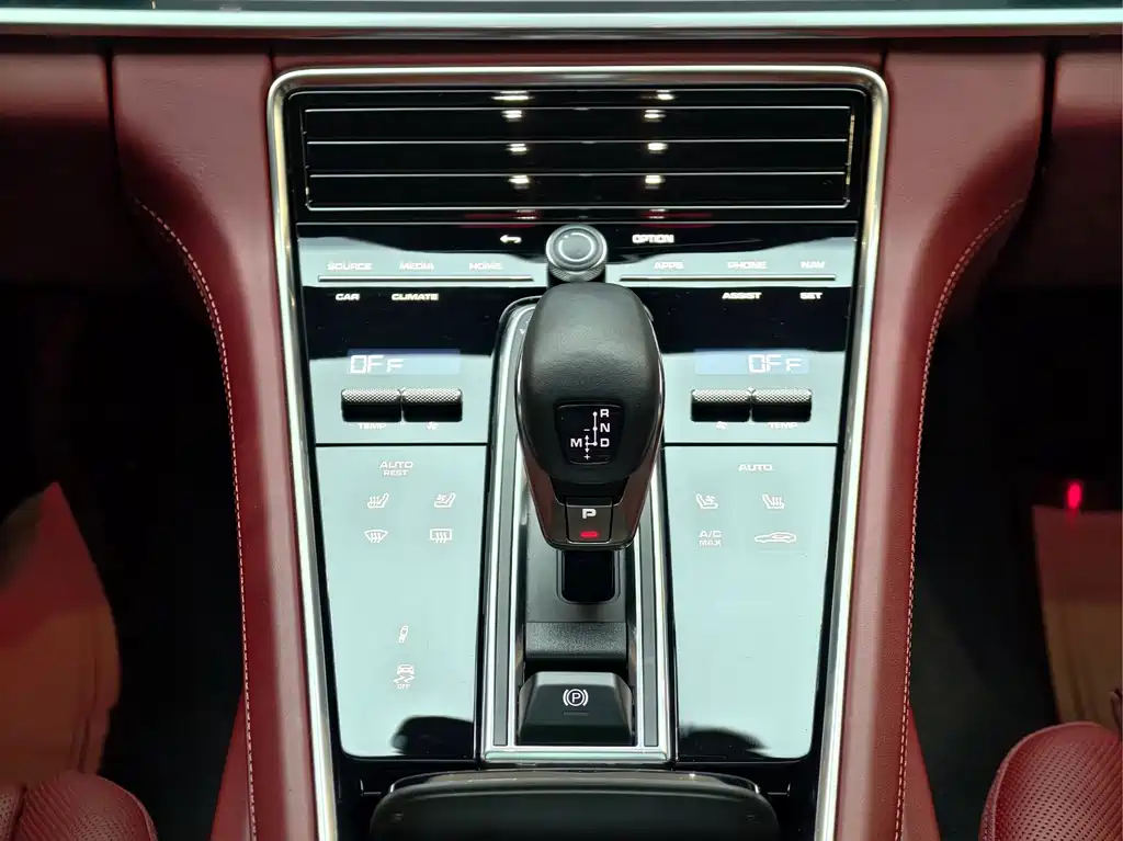 Panamera 2022 Panamera 4 Executive Extended Platinum Edition 2.9T купить на сайте DeffCars