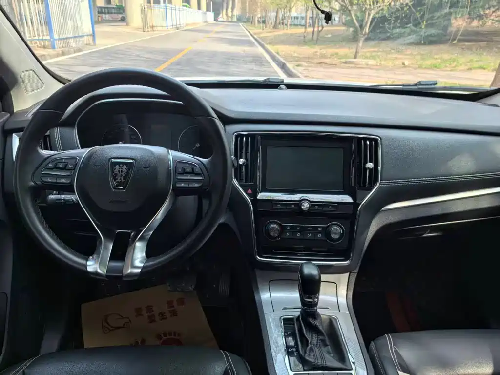 Roewe RX5 2018 20T two-wheel drive automatic flagship version купить на сайте DeffCars