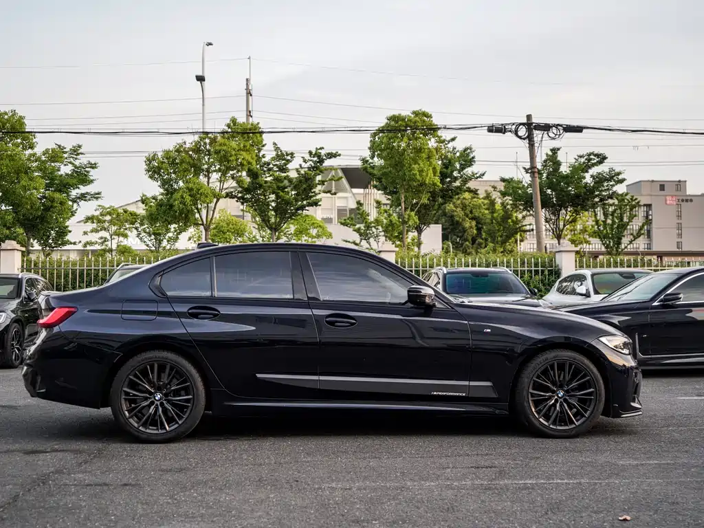 BMW 3 Series 2020 330i M Sports Night Package купить на сайте DeffCars