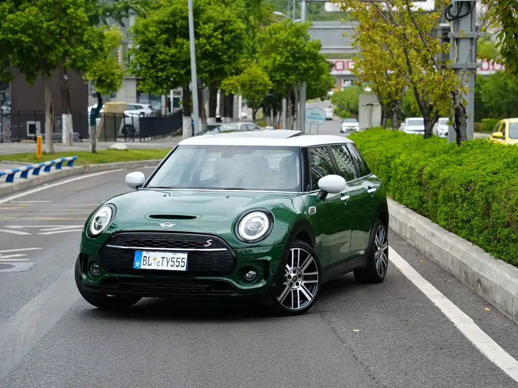 MINI CLUBMAN 2019 2.0T COOPER S купить на сайте DeffCars