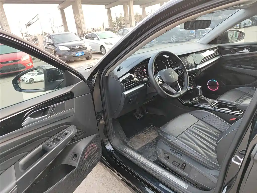 Passat 2022 330TSI Starry Sky Deluxe Edition купить на сайте DeffCars