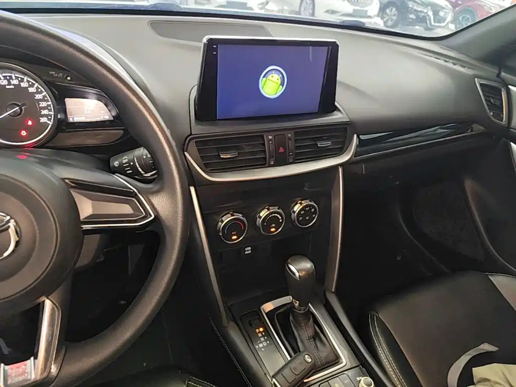 Mazda CX-4 2018 2.0L automatic 2WD Blue Sky Vibrant Edition National VI купить на сайте DeffCars