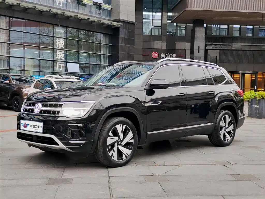 Touron 2024 530 V6 four-wheel drive luxury version купить на сайте DeffCars