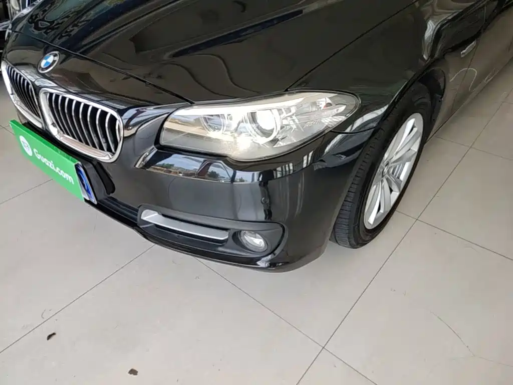 BMW 5 Series 2014 520Li Classic купить на сайте DeffCars