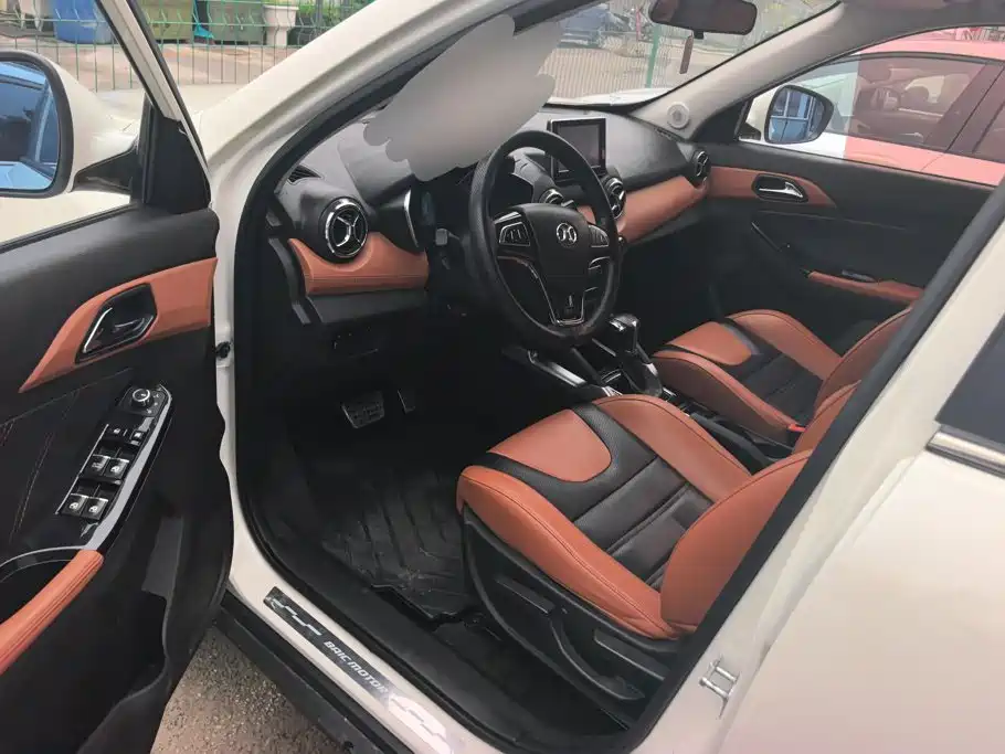 Saab X35 2016 1.5L automatic luxury version купить на сайте DeffCars