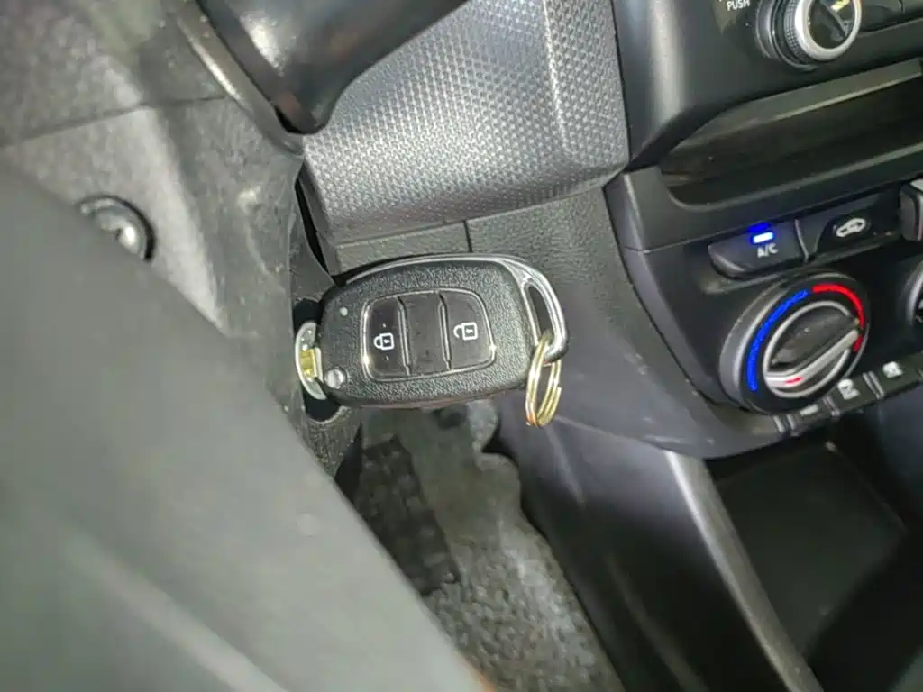 Reina 2017 1.4L automatic jump version, National VI купить на сайте DeffCars