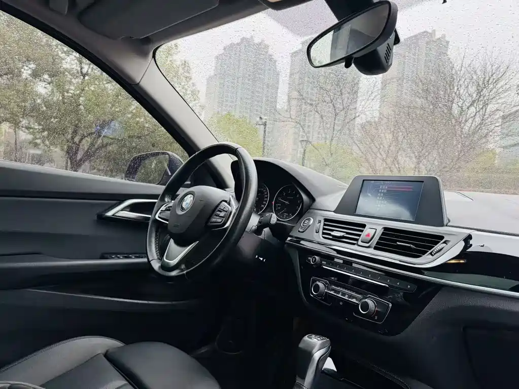 BMW 1 Series 2017 118i Sports купить на сайте DeffCars