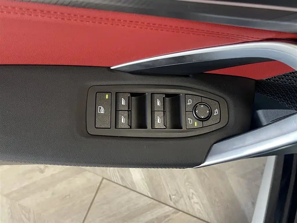 BMW X1 2023 sDrive25Li M Sports Package купить на сайте DeffCars
