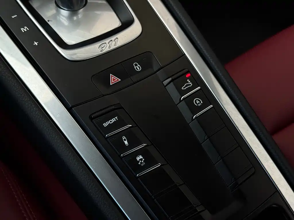 Porsche 911 2016 Carrera 3.0T купить на сайте DeffCars