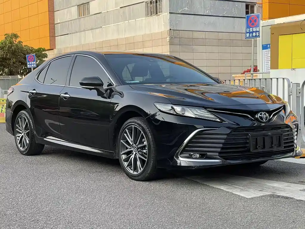 Camry 2023 2.5G Deluxe Edition купить на сайте DeffCars