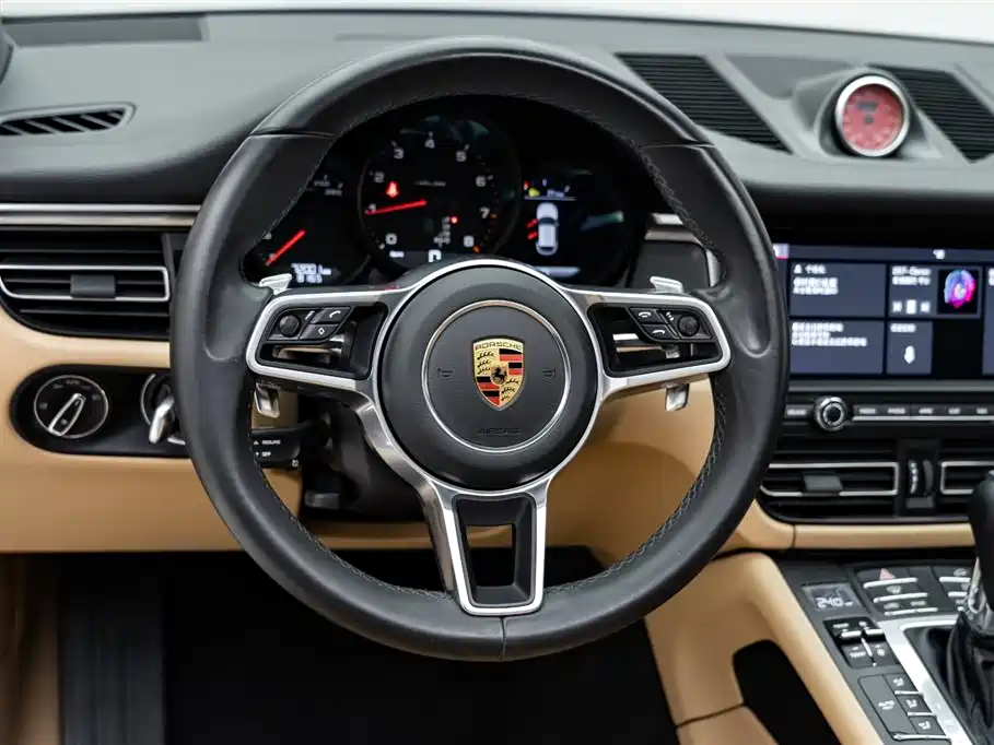 Macan 2018 Macan 2.0T купить на сайте DeffCars