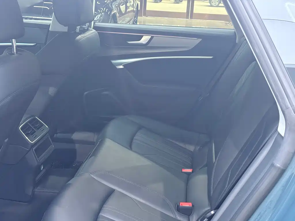 Audi A7 2021 45 TFSI Premium Selection купить на сайте DeffCars