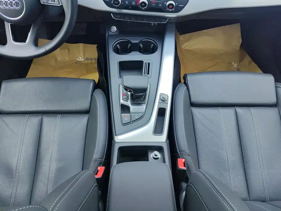 Audi A4L 2024 40 TFSI Fashionable and Dynamic купить на сайте DeffCars