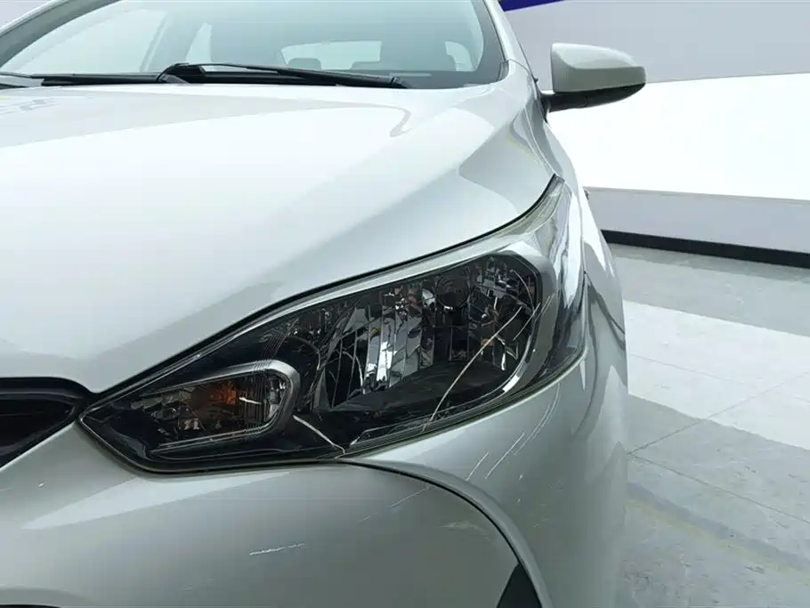 YARiS L 2017 1.5E CVT Charming Edition купить на сайте DeffCars