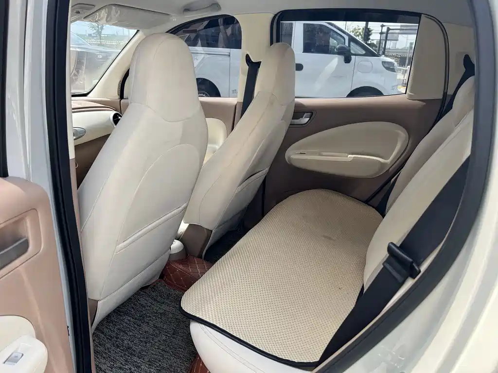 Hongguang MINIEV 2025 fourth generation four-door version advanced model купить на сайте DeffCars