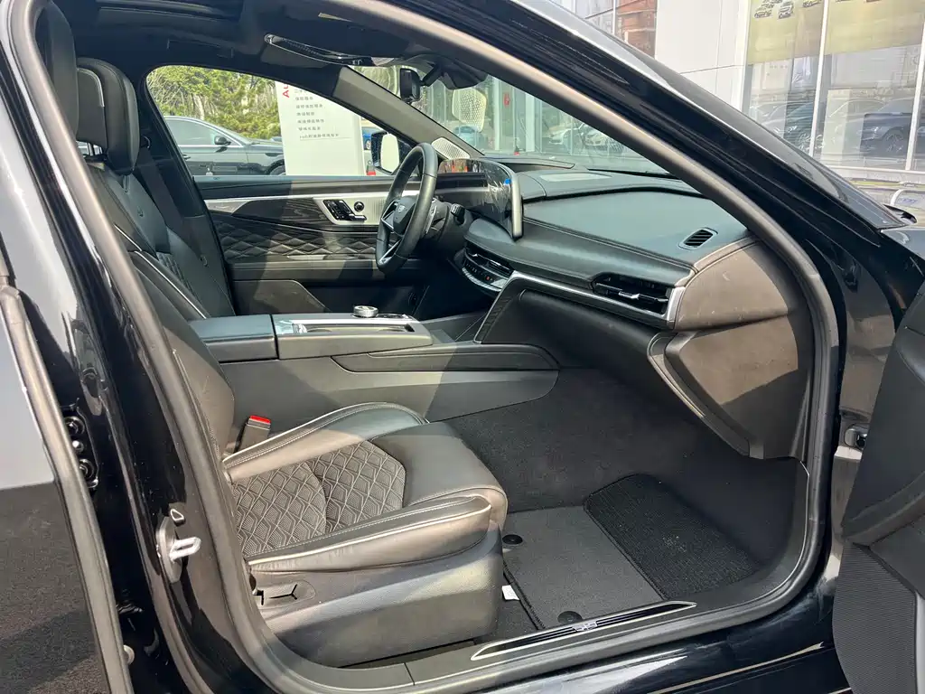 Cadillac CT6 2023 28T Platinum Type купить на сайте DeffCars