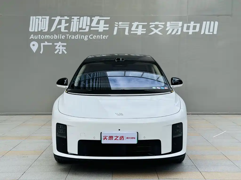 Ideal i8 2025 Standard Edition купить на сайте DeffCars